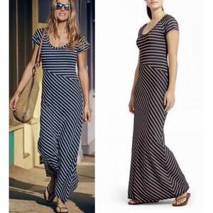 Athleta Makai S Maxi Dress Navy White Striped Scoop Neck Coastal Beach Comfort
